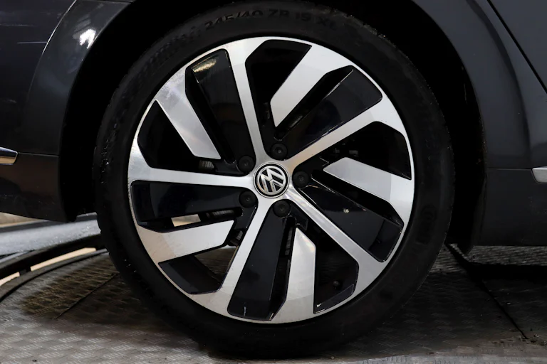 Volkswagen Arteon 2.0 TDI R-Line 150cv 5P S/S # IVA DEDUCIBLE, NAVY, FAROS LED foto 27