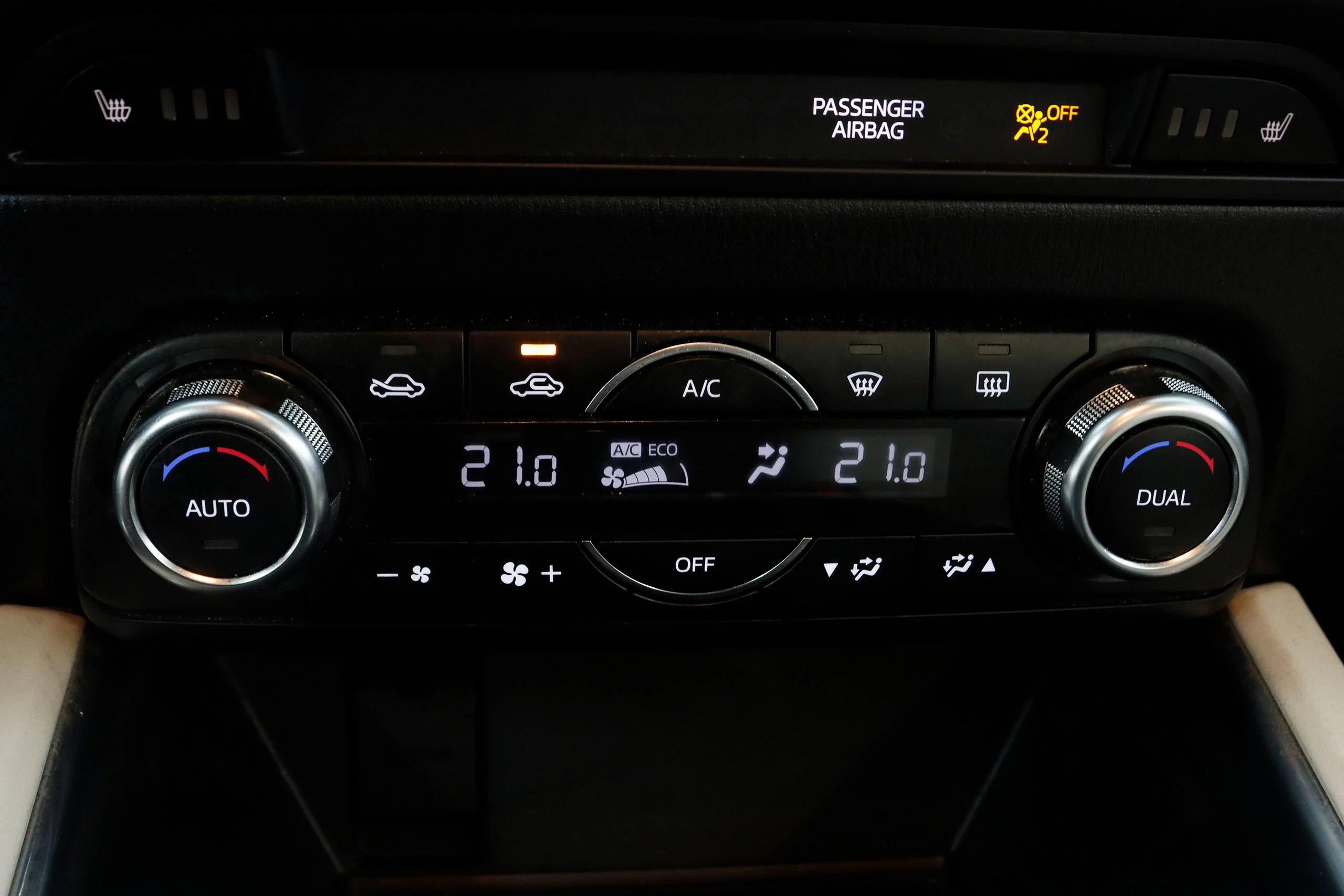 Mazda Cx-5 2.2 SkyActiv-D Zenith White AWD 150cv Auto 5P # IVA DEDUCIBLE, NAVY, CUERO, FAROS LED - Foto 19