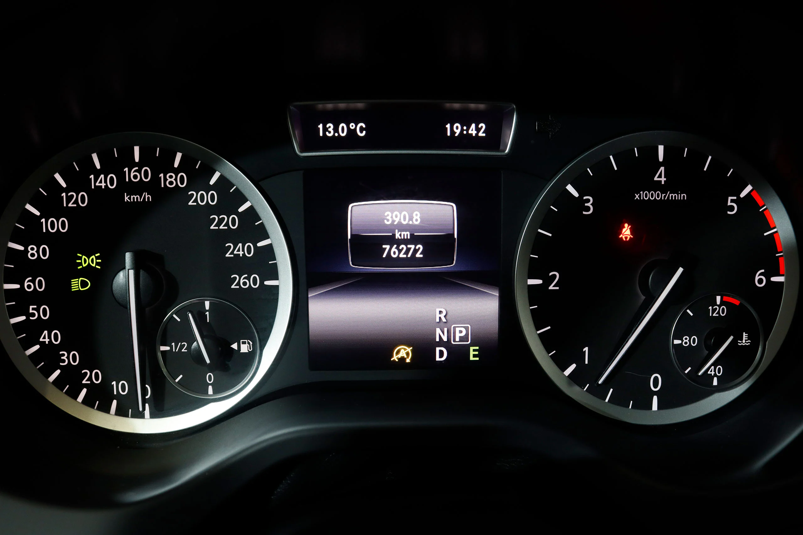 Infiniti Qx30 2.2 D AWD 7DCT Premium 170cv Auto 5P S/S # IVA DEDUCIBLE, NAVY, CAMARA 360 - Foto 19