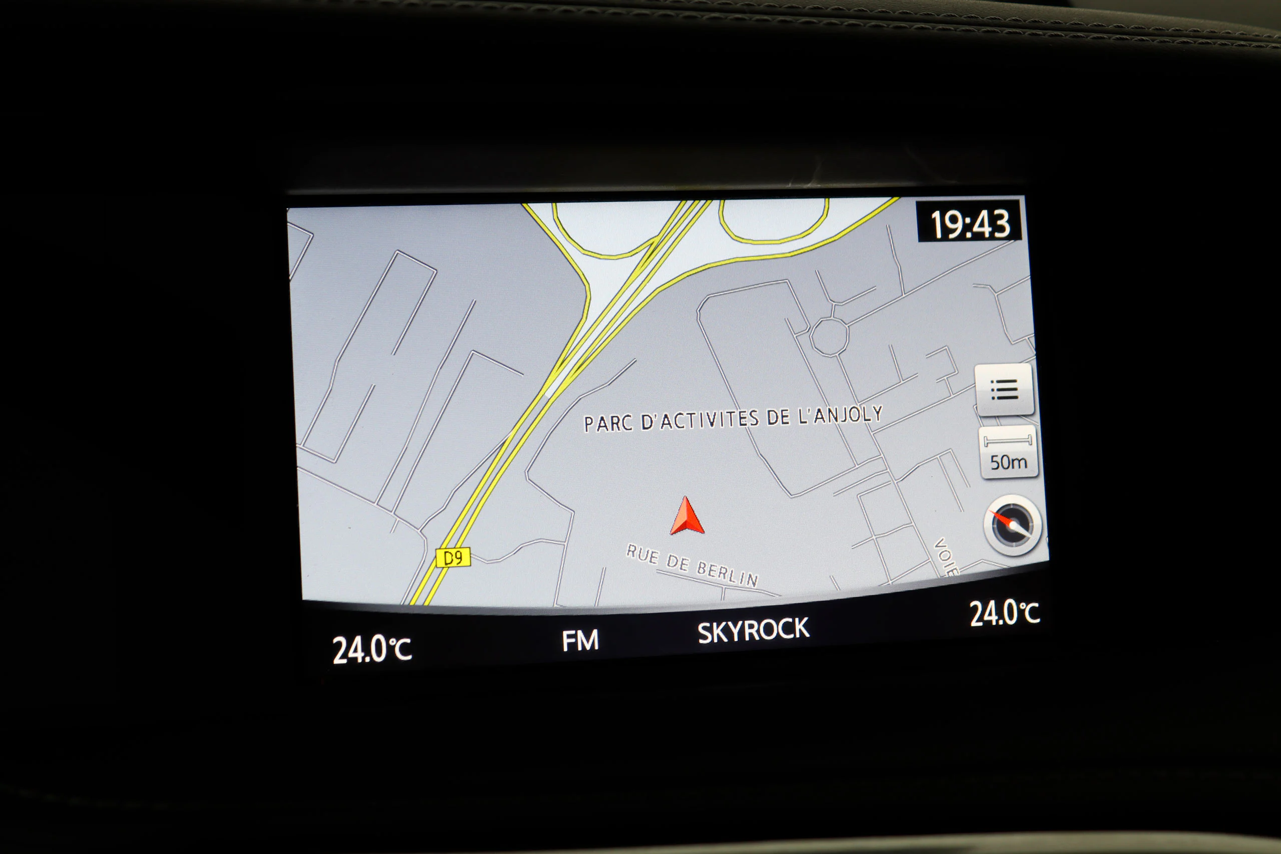 Infiniti Qx30 2.2 D AWD 7DCT Premium 170cv Auto 5P S/S # IVA DEDUCIBLE, NAVY, CAMARA 360 - Foto 21