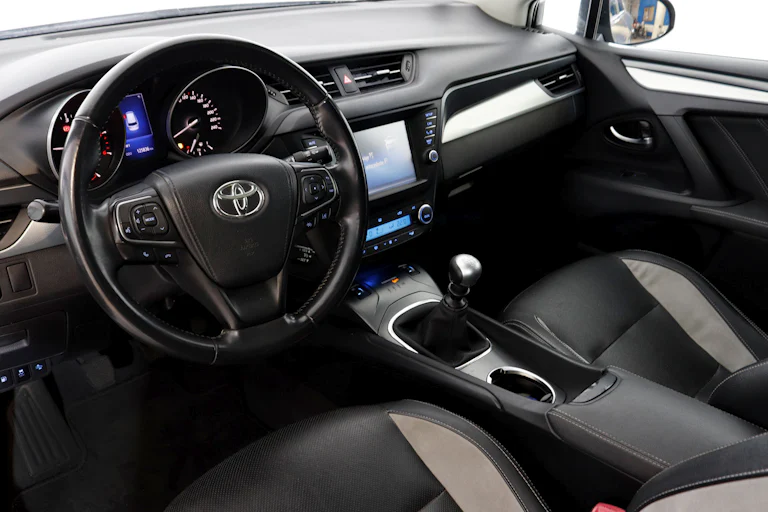 Toyota Avensis 2.0 TOURING SPORTS D4-D Dynamic 143cv 5P S/S # FAROS LED, TECHO PANORAMICO foto 18
