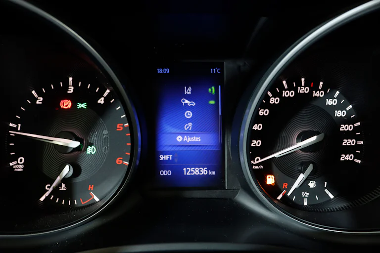 Toyota Avensis 2.0 TOURING SPORTS D4-D Dynamic 143cv 5P S/S # FAROS LED, TECHO PANORAMICO foto 20