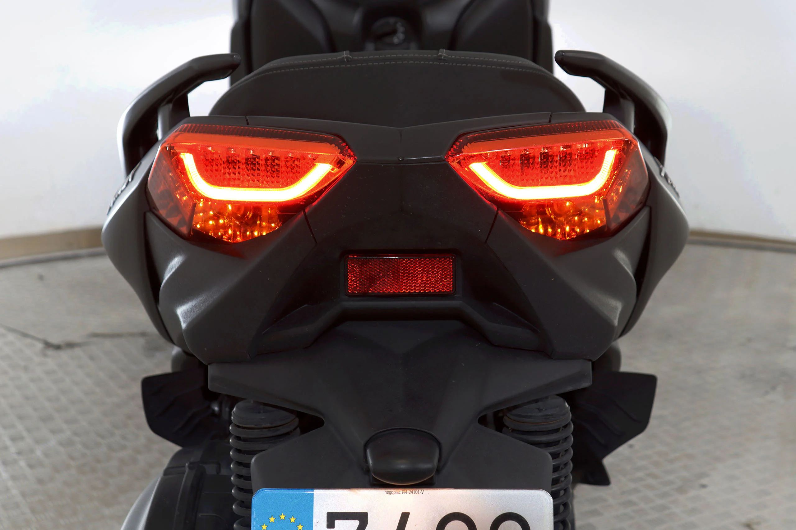 Yamaha X-Max 12cv Auto ABS # FAROS LED - Foto 11