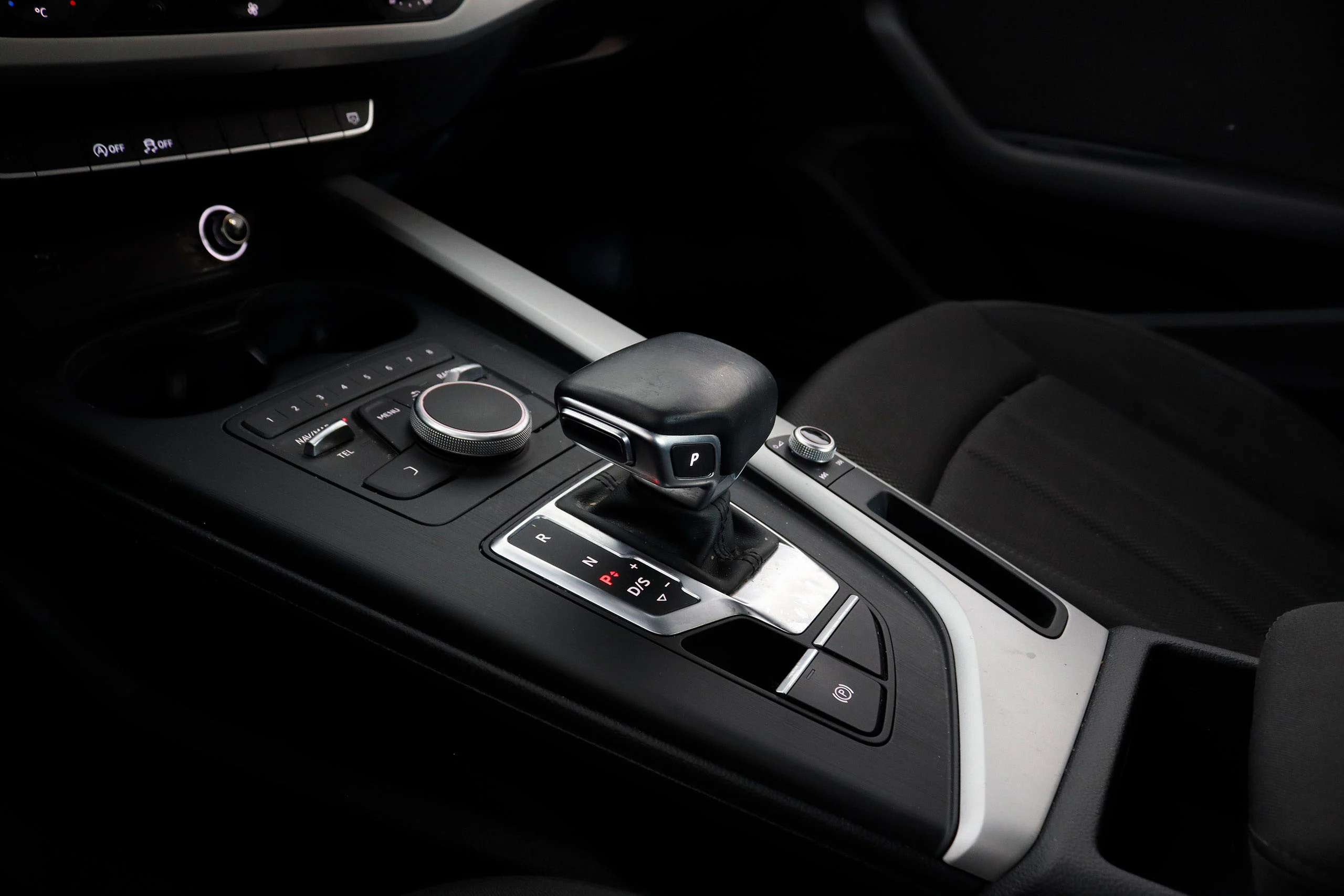 Audi A4 35 TFSI MHEV S-Tronic Advanced 150cv Auto 4P S/S # IVA DEDUCIBLE, NAVY, FAROS LED - Foto 17