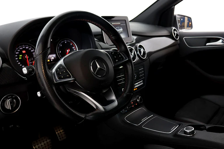 Mercedes-benz B 200 D 7G DCT AMG Pack Sport 136cv Auto 5P S/S # IVA DEDUCIBLE, FAROS LED foto 10