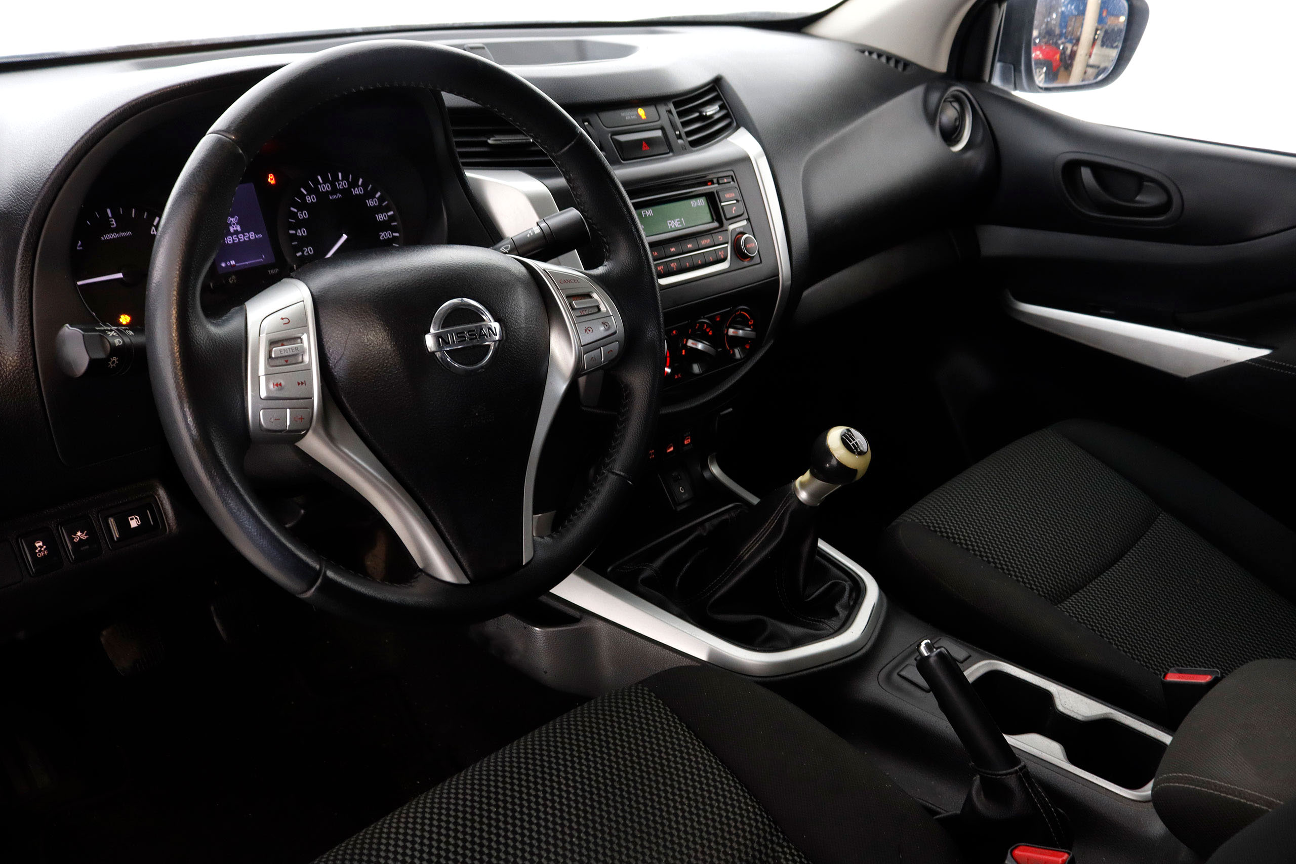 Nissan Navara 2.3 DCI Doble Cabina 4X4 163cv 4P # BOLA REMOLQUE foto 13