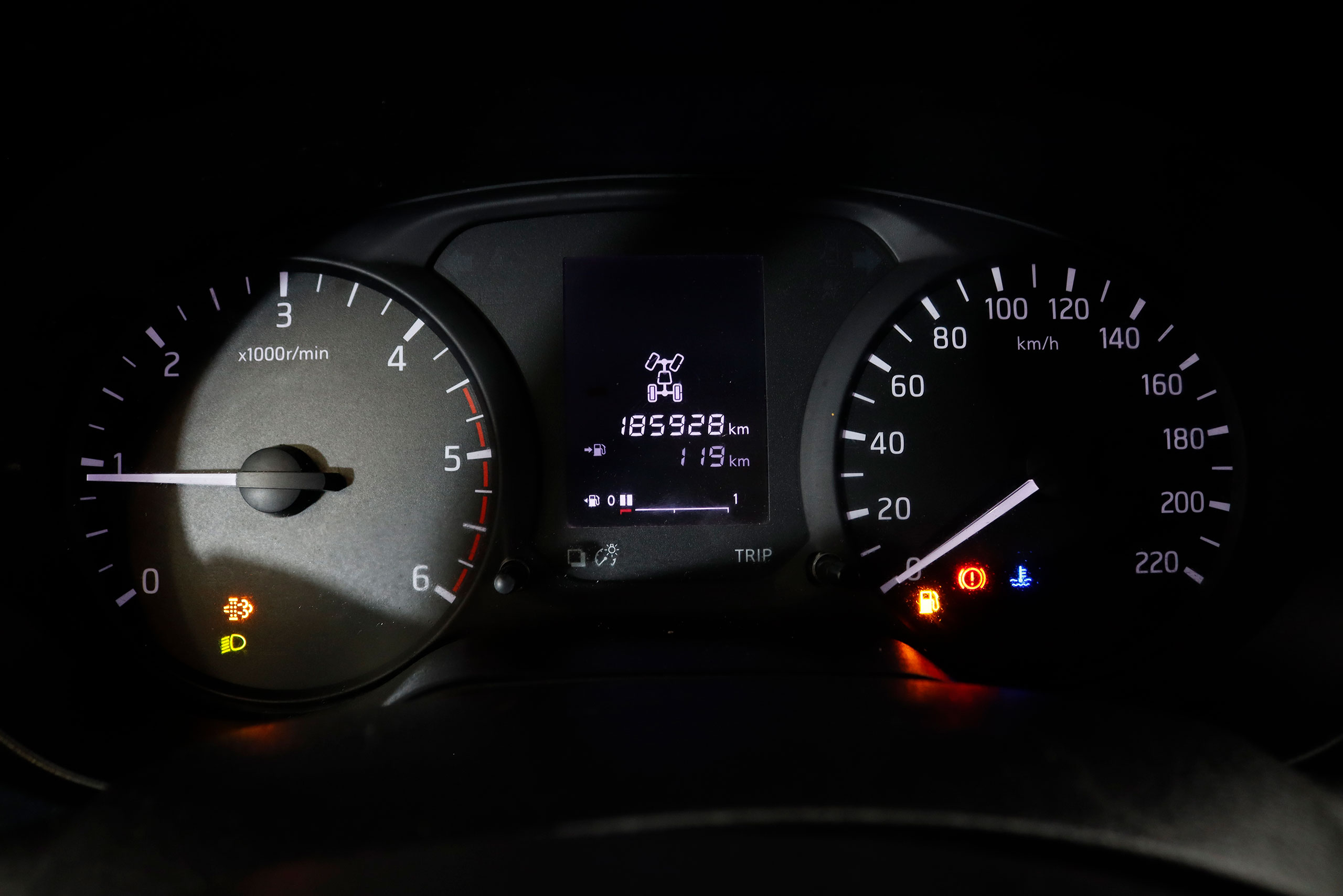 Nissan Navara 2.3 DCI Doble Cabina 4X4 163cv 4P # BOLA REMOLQUE foto 15