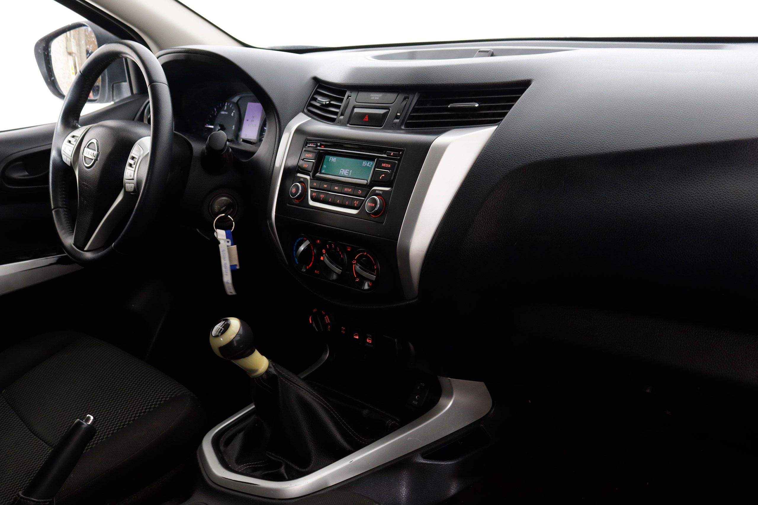 Nissan Navara 2.3 DCI Doble Cabina 4X4 163cv 4P # BOLA REMOLQUE foto 14