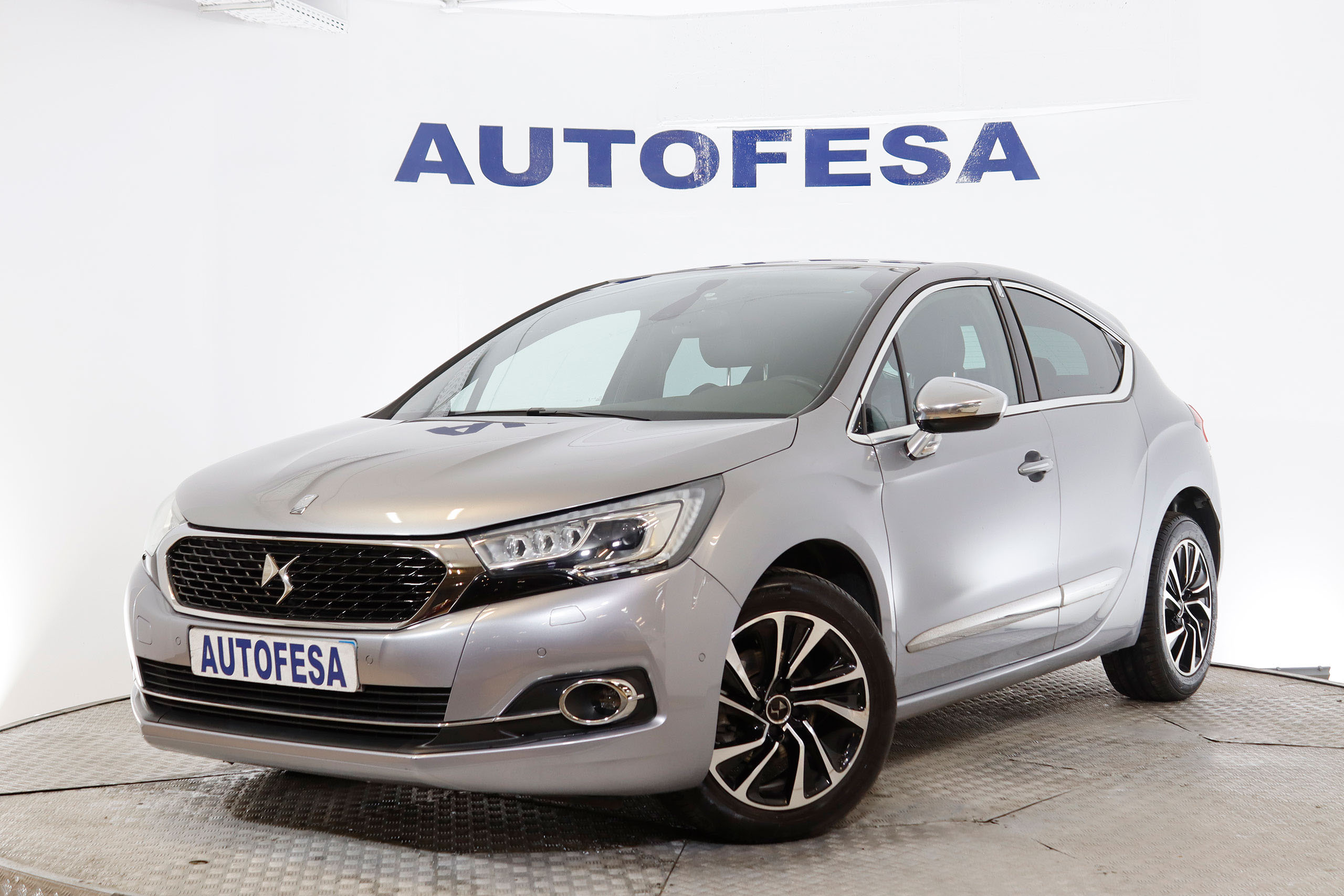 DS DS 4 1.2 PureTech Chic 130cv 5P S/S # NAVY, BIXENON foto 1