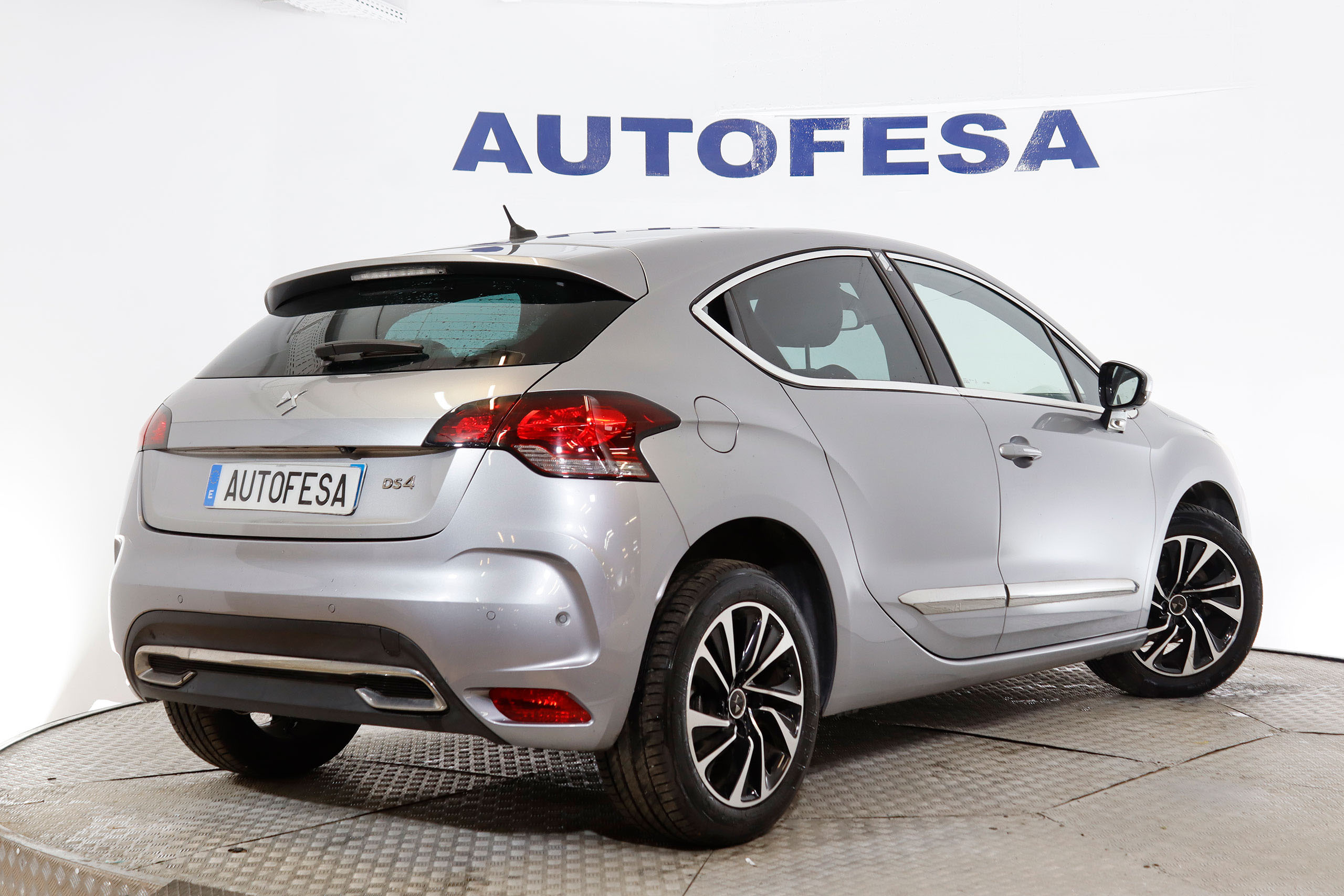 DS DS 4 1.2 PureTech Chic 130cv 5P S/S # NAVY, BIXENON foto 6