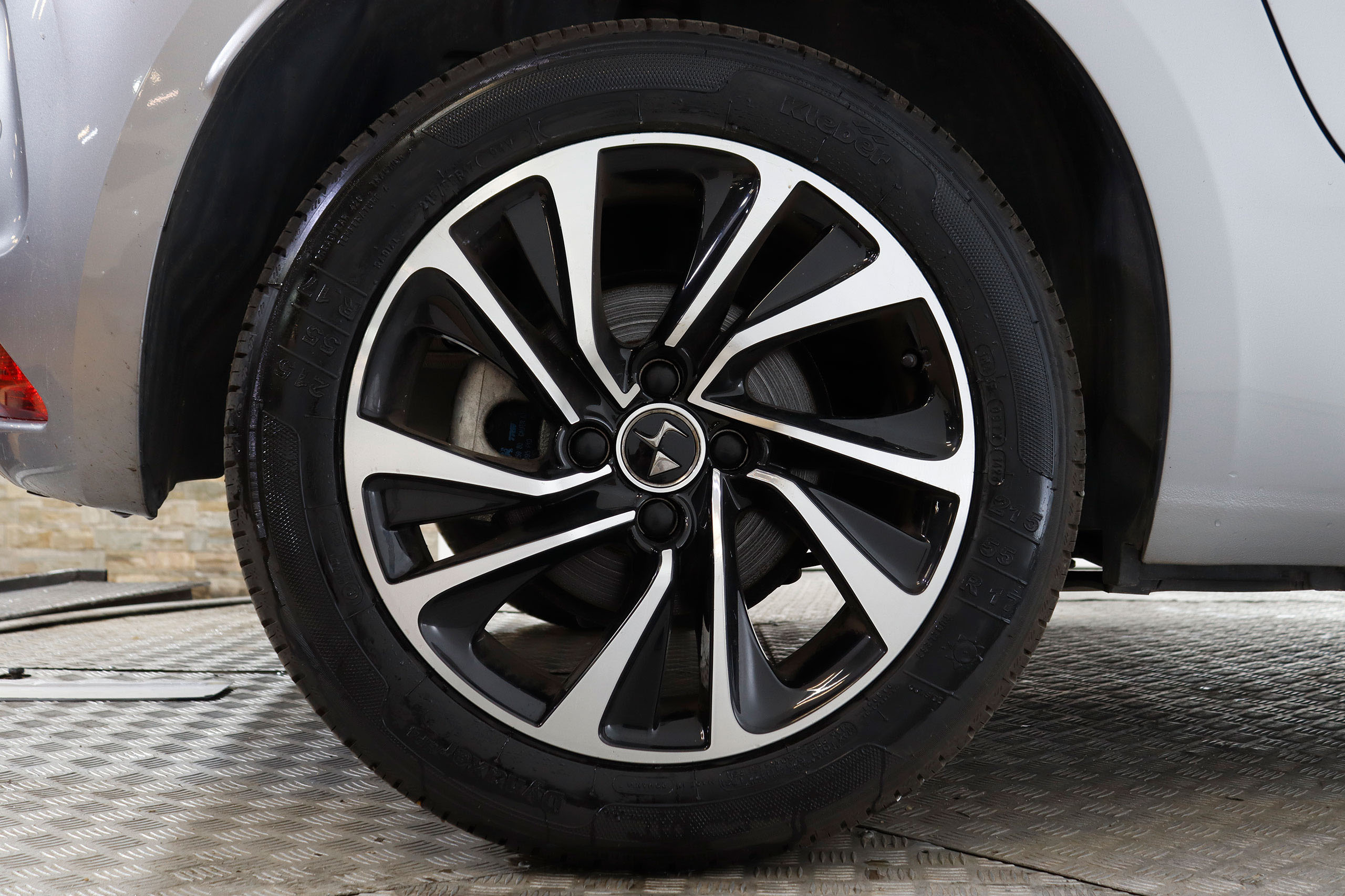 DS DS 4 1.2 PureTech Chic 130cv 5P S/S # NAVY, BIXENON foto 24