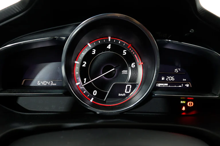 Mazda 3 2.2 DE Luxury 150cv 5P S/S # NAVY, BIXENON foto 15