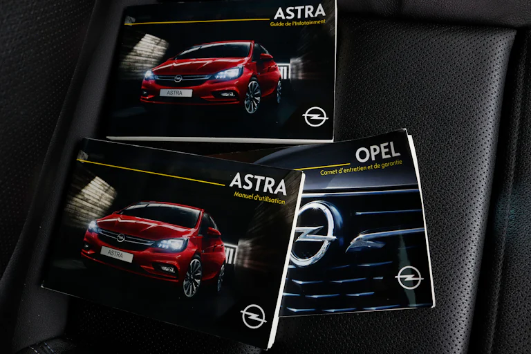 Opel Astra 1.6 CDTI Dynamic 136cv 5P S/S # CUERO foto 22