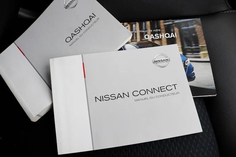 Nissan Qashqai 1.2 DIG-T N-Connecta 4X2 115cv 5P S/S # NAVY, FAROS LED, CAMARA 360 foto 25
