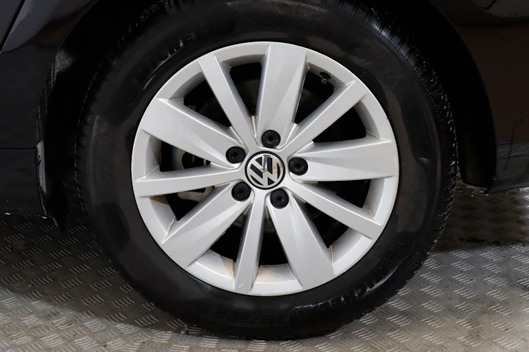 Volkswagen Passat Variant VARIANT 2.0 TDI Advance 140cv 5P # NAVY, BIXENON foto 24