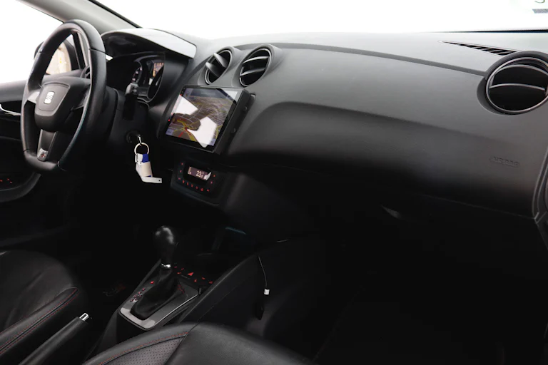 Seat Ibiza ST 1.4 FR 150cv DSG 5P # NAVY, CUERO, BIXENON foto 15