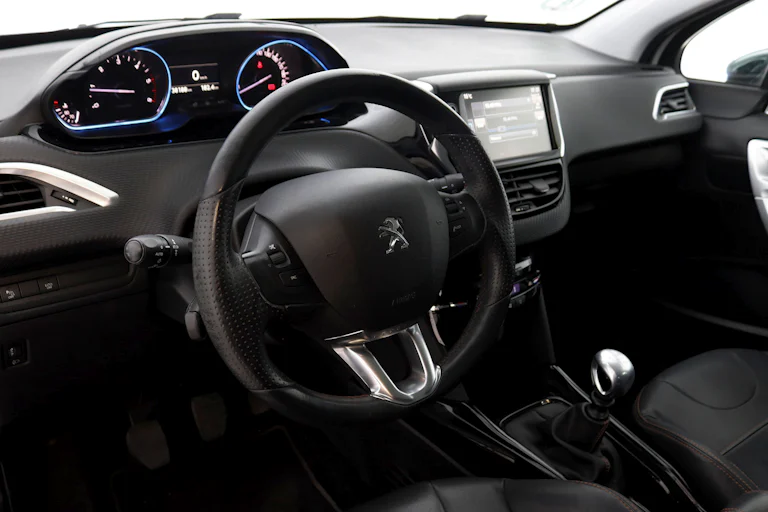 Peugeot 2008 1.6 BlueHDI Crossway 120cv 5P S/S # NAVY, TECHO PANORAMICO, PARKTRONIC foto 15