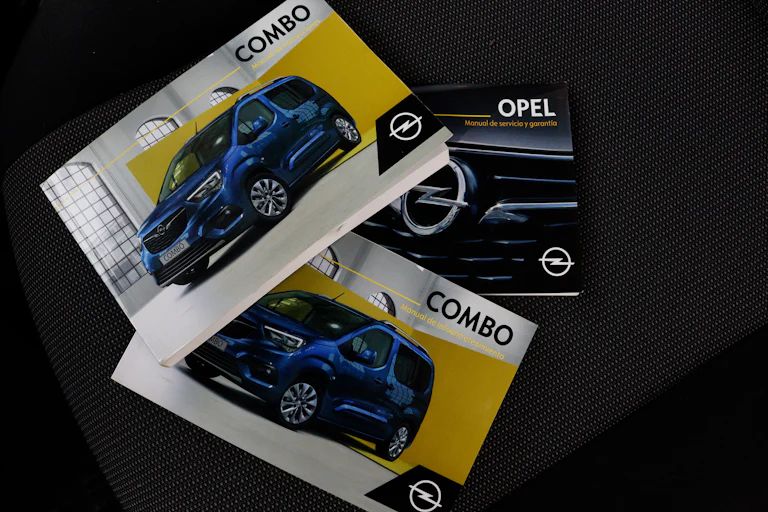 Opel Combo Furgo 1.5 d 100cv 4P # IVA DEDUCIBLE , SOLO PROFESIONALES foto 20