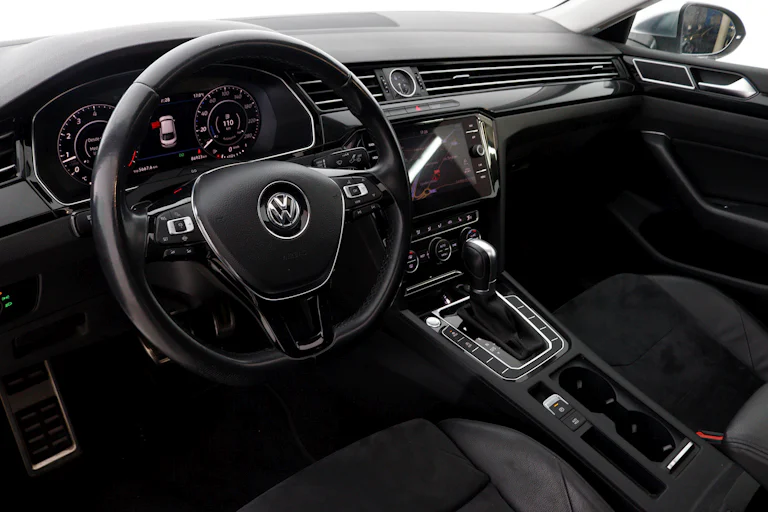 Volkswagen Arteon 1.5 TSI Elegance 150cv 5P DSG S/S # IVA DEDUCIBLE, NAVY, TECHO ELECTRICO, FAROS LED foto 15