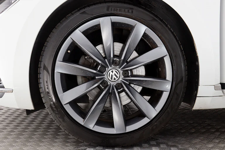 Volkswagen Arteon 1.5 TSI Elegance 150cv 5P DSG S/S # IVA DEDUCIBLE, NAVY, TECHO ELECTRICO, FAROS LED foto 28