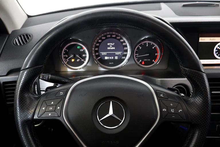 Mercedes-benz GLK 250 CDI 4Matic AMG Line 204cv Auto 5P # NAVY, TECHO ELECTRICO PANORAMICO, BIXENON foto 19