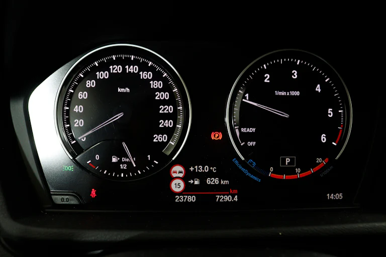 BMW X1 2.0 S-Drive18D 150cv Auto 5P S/S # NAVY, FAROS LED, PARKTRONIC foto 17
