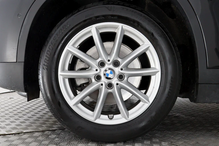 BMW X1 2.0 S-Drive18D 150cv Auto 5P S/S # NAVY, FAROS LED, PARKTRONIC foto 25