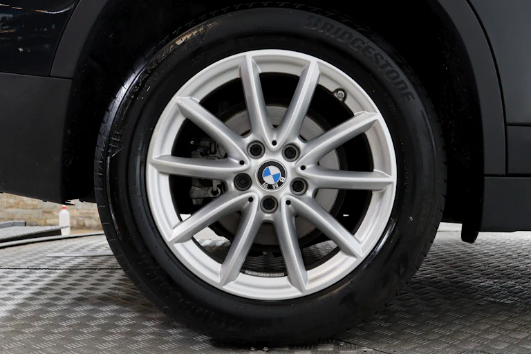 BMW X1 2.0 S-Drive18D 150cv Auto 5P S/S # NAVY, FAROS LED, PARKTRONIC foto 26