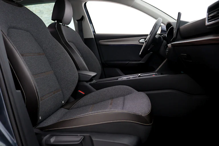 Seat Leon ST 2.0 TDI Xcellence 150cv DSG 5P S/S # IVA DEDUCIBLE, NAVY, FAROS LED, PARKTRONIC foto 25