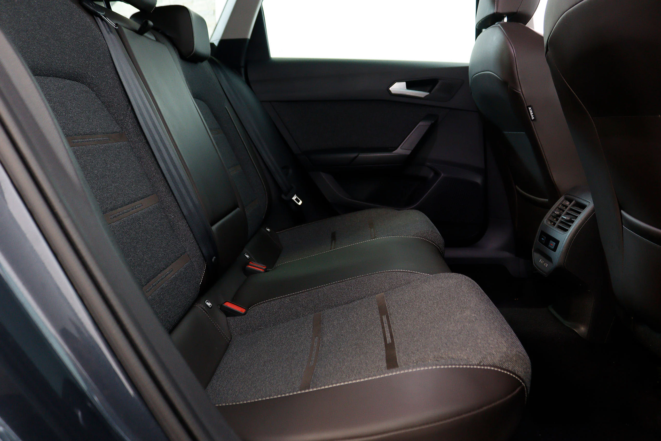 Seat Leon ST 2.0 TDI Xcellence 150cv DSG 5P S/S # IVA DEDUCIBLE, NAVY, FAROS LED, PARKTRONIC - Foto 26