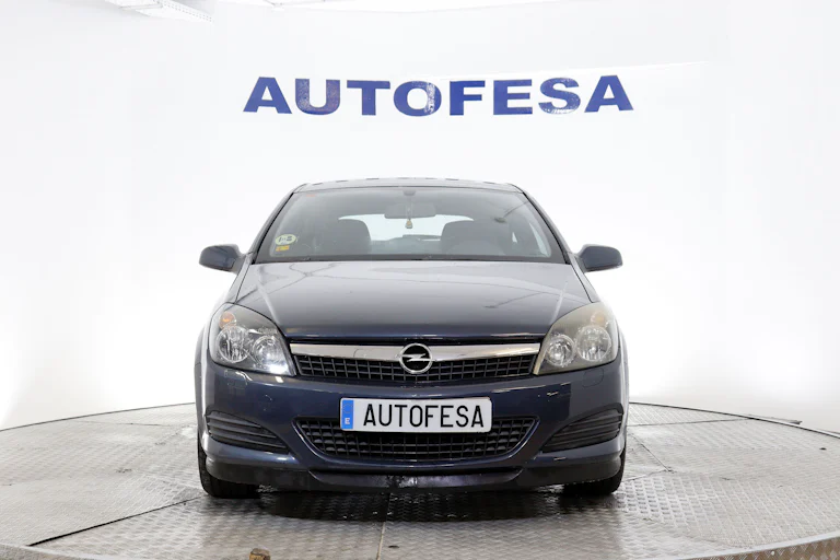 Opel Astra 1.7 CDTi GTC 100cv 3P foto 2