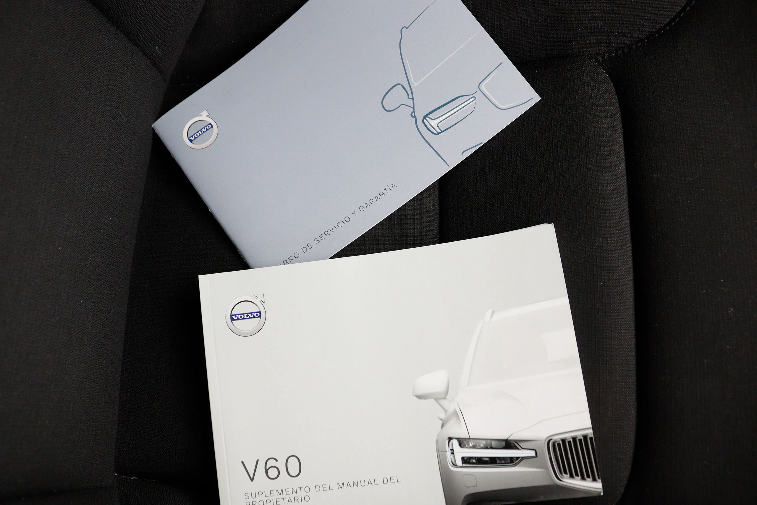 Volvo V60 2.0 B4 Momentum Pro 197cv Auto 5P S/S # IVA DEDUCIBLE, NAVY, FAROS LED - Foto 26