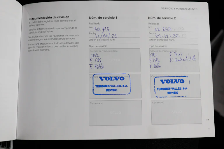 Volvo V60 2.0 B4 Momentum Pro 197cv Auto 5P S/S # IVA DEDUCIBLE, NAVY, FAROS LED foto 27
