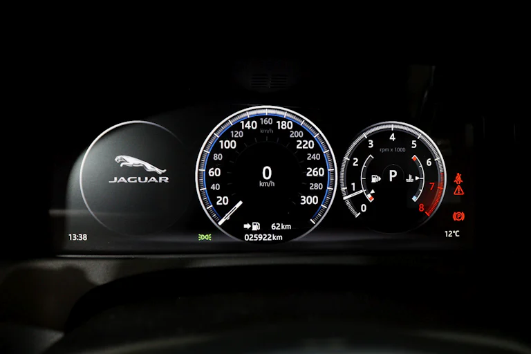 Jaguar Xf 2.0 Prestige 4WD 300cv Auto 5P S/S # IVA DEDUCIBLE, NAVY, CUERO, TECHO ELECTRICO, BIXENON foto 19