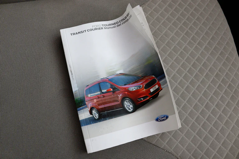 Ford Tourneo Courier 1.0 EcoBoost Titanium 100cv 5P foto 22