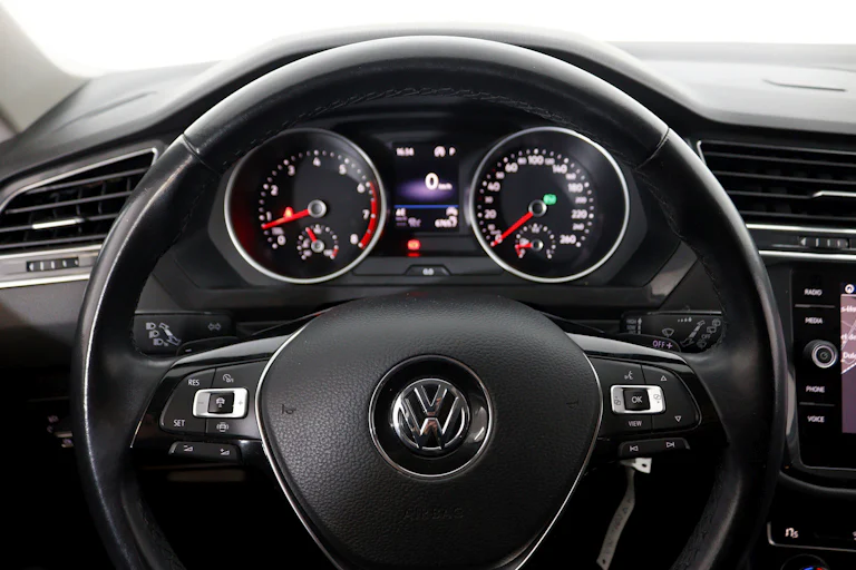 Volkswagen Tiguan ALLSPACE 1.5 TSI Advance 150cv DSG 5P S/S 7 Plazas # IVA DEDUCIBLE, NAVY, PARKTRONIC foto 17