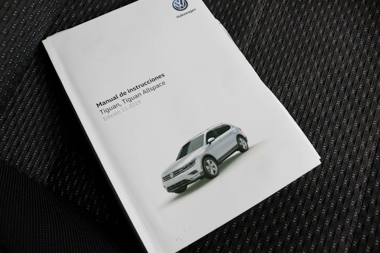 Volkswagen Tiguan ALLSPACE 1.5 TSI Advance 150cv DSG 5P S/S 7 Plazas # IVA DEDUCIBLE, NAVY, PARKTRONIC foto 24
