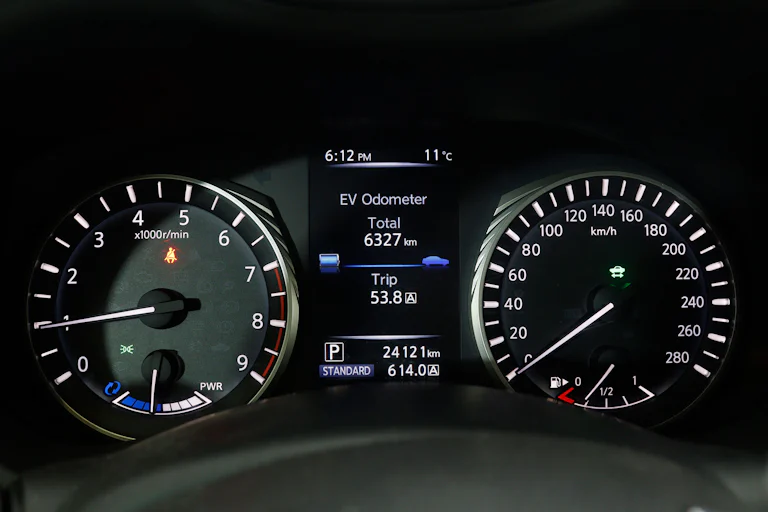 Infiniti Q50 S 3.5 Hybrid Sport 364cv Auto 4P # IVA DEDUCIBLE, NAVY, CUERO, FAROS LED foto 17