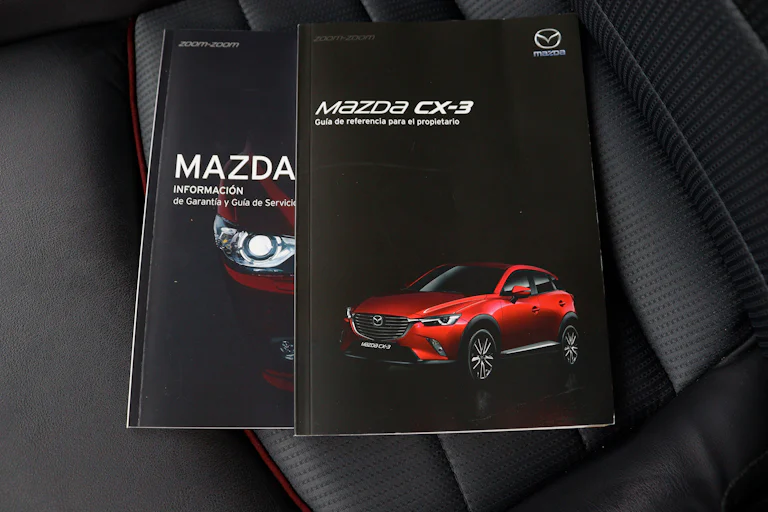 Mazda Cx-3 2.0 Skyactiv Luxury 2WD 120cv Auto 5P S/S # NAVY, FAROS LED, PARKTRONIC foto 26