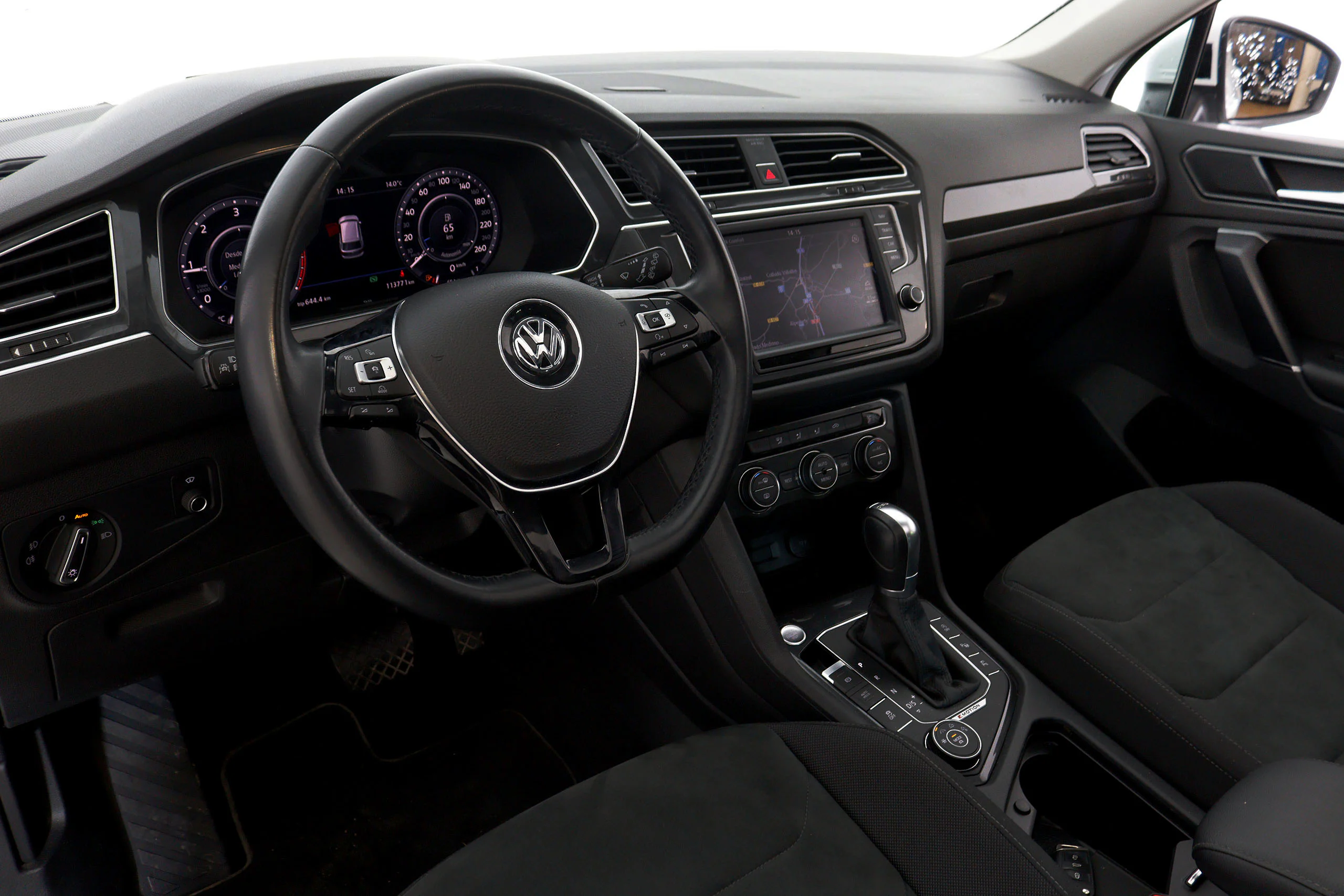 Volkswagen Tiguan 2.0 TDI 150cv 4MOTION SPORT Auto 5P S/S # NAVY, TECHO ELECTRICO PANORAMICO, FAROS LED, CAMARA 360 - Foto 17