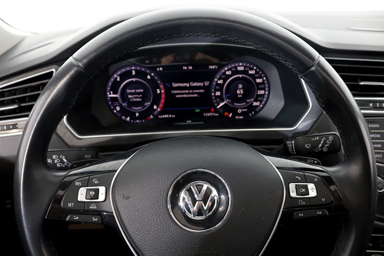 Volkswagen Tiguan 2.0 TDI 150cv 4MOTION SPORT Auto 5P S/S # NAVY, TECHO ELECTRICO PANORAMICO, FAROS LED, CAMARA 360 foto 20