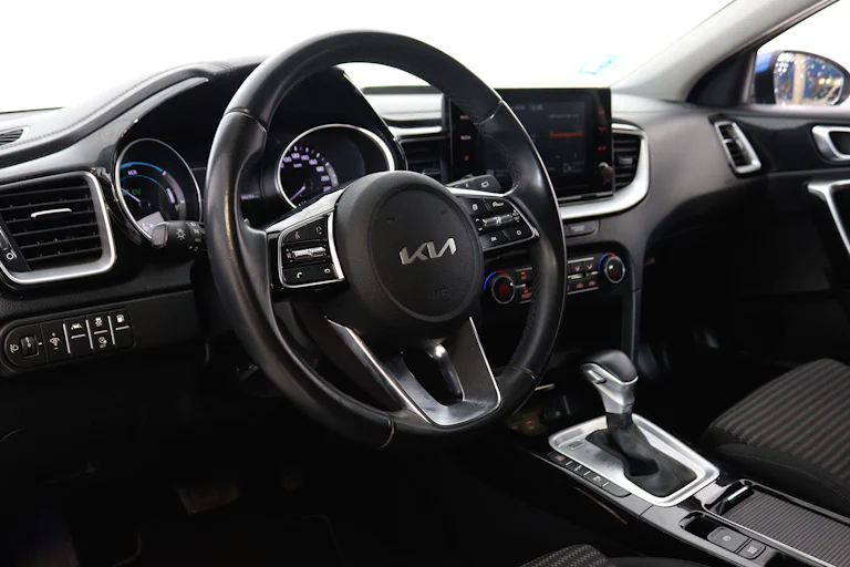 Kia XCEED 1.6 GDI PHEV e-Drive 141cv Auto 5P # IVA DEDUCIBLE, FAROS LED, PARKTRONIC foto 14