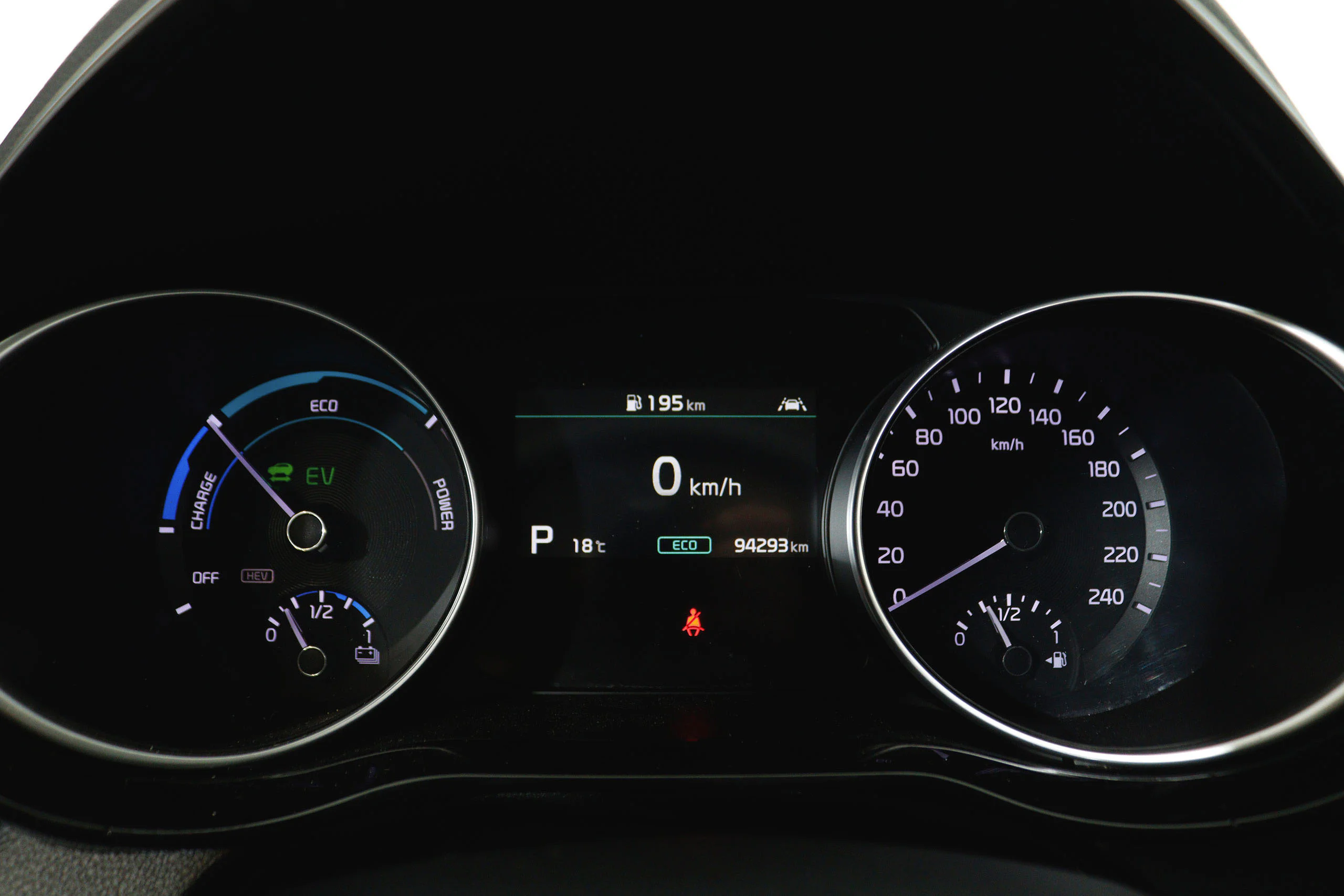 Kia XCEED 1.6 GDI PHEV e-Drive 141cv Auto 5P # IVA DEDUCIBLE, FAROS LED, PARKTRONIC - Foto 17
