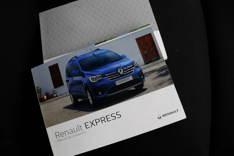 Renault Express 1.5 DCI 75cv 4P S/S # IVA DEDUCIBLE foto 22