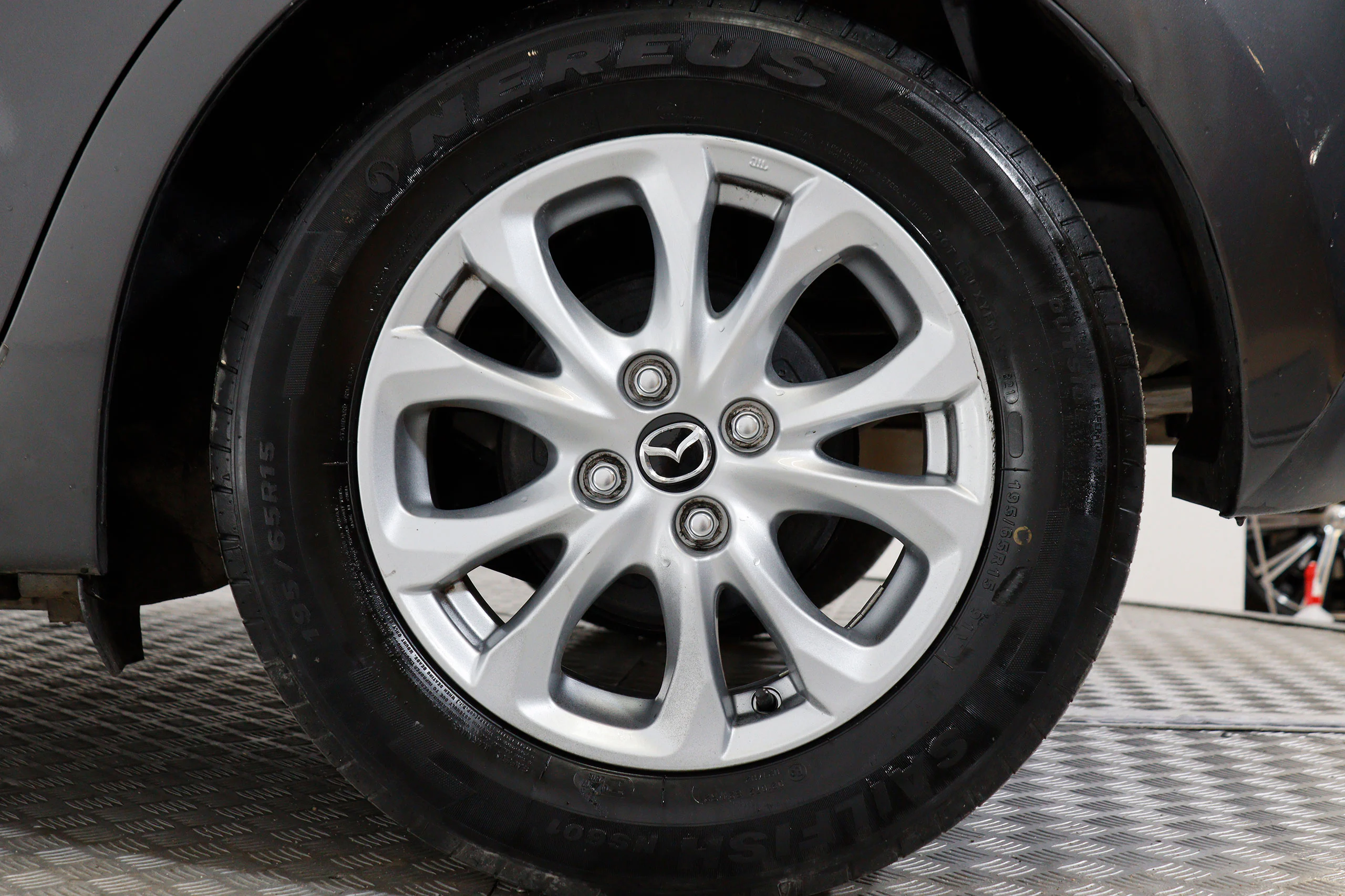 Mazda 2 1.4I Style 90cv 5P S/S # IVA DEDUCIBLE, NAVY, PARKTRONIC - Foto 24