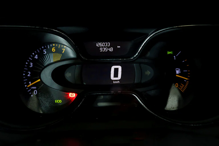 Renault Captur 0.9 TCe Zen Energy 90cv 5P S/S # NAVY, PARKTRONIC foto 18