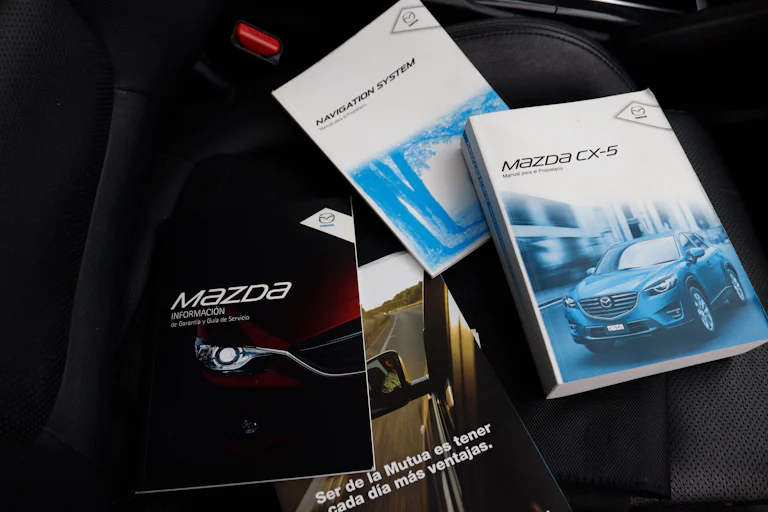 Mazda Cx-5 2.2 D Luxury AWD 150cv 5P S/S # NAVY, CUERO, FAROS LED foto 27