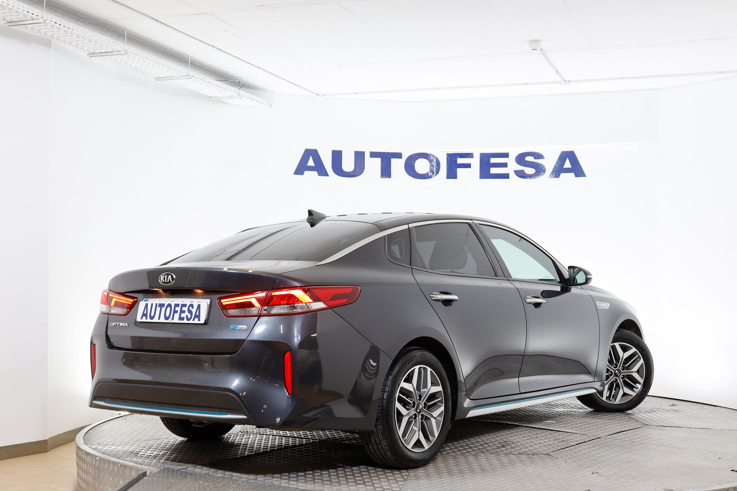 Kia Optima 2.0 GDI Hibrido Enchufable 205cv Auto 4P foto 6
