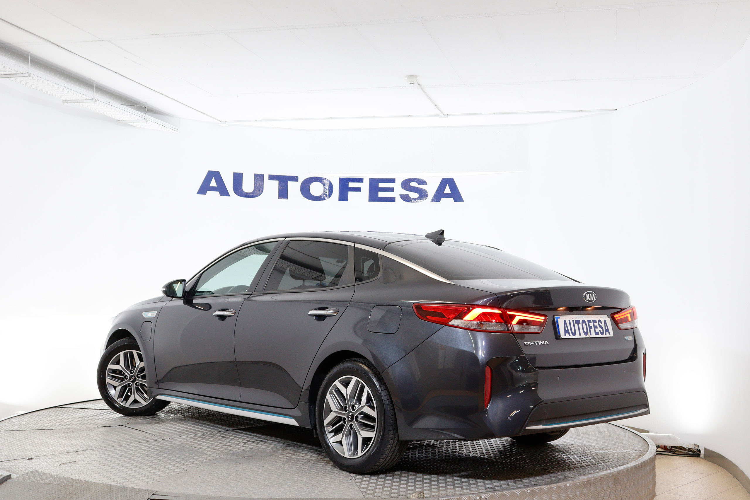 Kia Optima 2.0 GDI Hibrido Enchufable 205cv Auto 4P foto 9