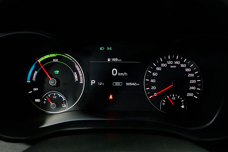 Kia Optima 2.0 GDI Hibrido Enchufable 205cv Auto 4P # IVA DEDUCIBLE, NAVY, FAROS LED foto 17